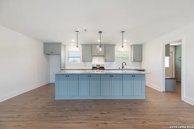 7227 CORSICANA ST Iola, TX 77861