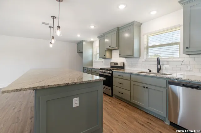 7227 CORSICANA ST Iola, TX 77861