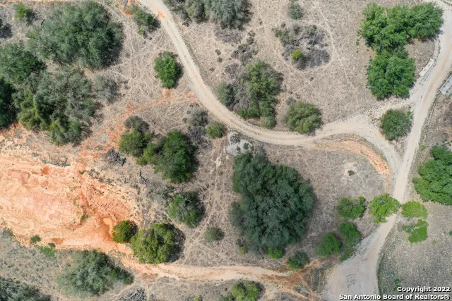 00 Rossville Rd Devine, TX 78016