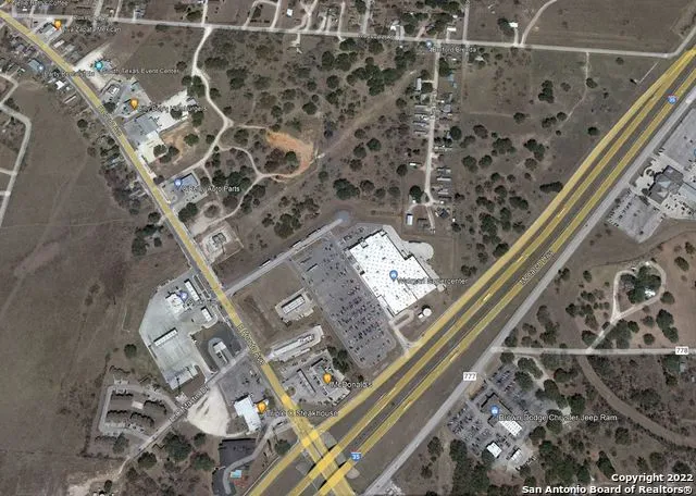 00 Rossville Rd Devine, TX 78016