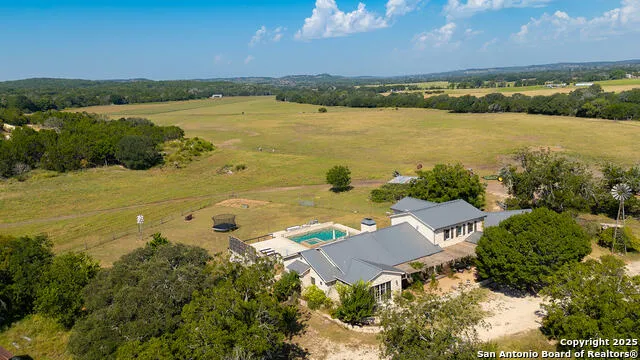 3067 Ranch Road 1888 Blanco, TX 78606