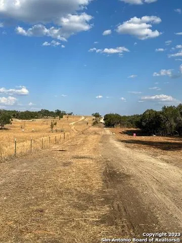 235 W Cambridge Rd Wimberley, TX 78676