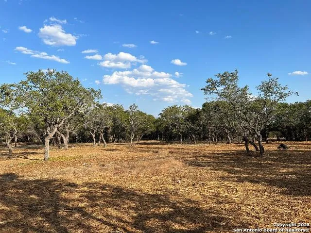 235 W Cambridge Rd Wimberley, TX 78676