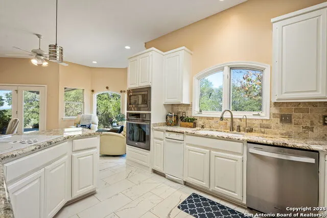 305 Spanish Pass Boerne, TX 78006