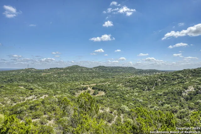 305 Spanish Pass Boerne, TX 78006