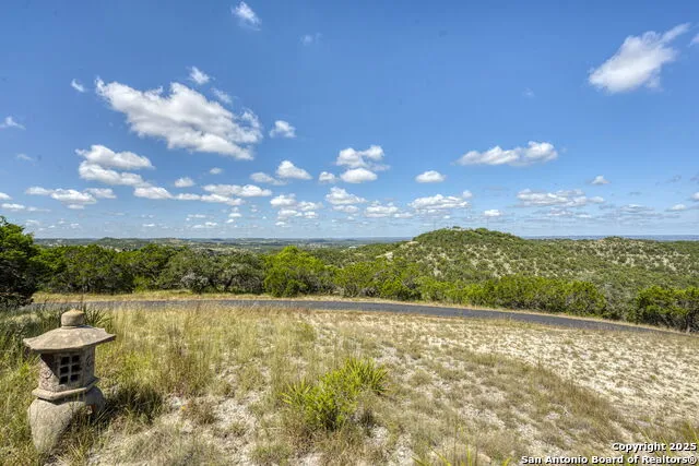 305 Spanish Pass Boerne, TX 78006