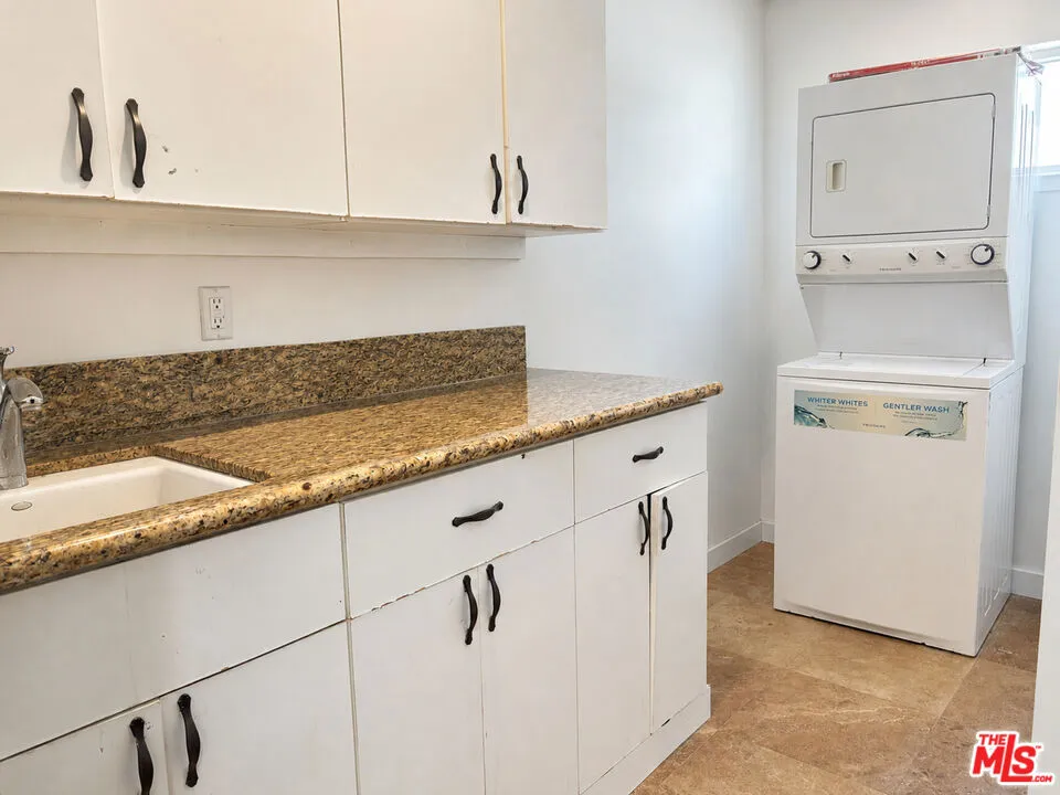 442 S Wetherly Drive Beverly Hills, CA 90211