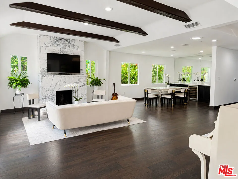 442 S Wetherly Drive Beverly Hills, CA 90211