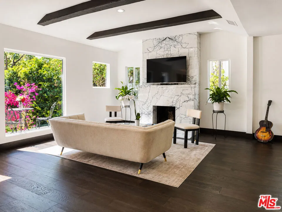 442 S Wetherly Drive Beverly Hills, CA 90211