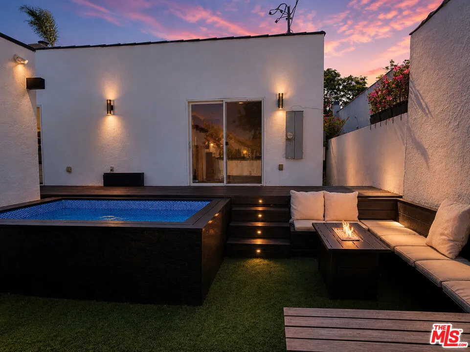 442 S Wetherly Drive Beverly Hills, CA 90211