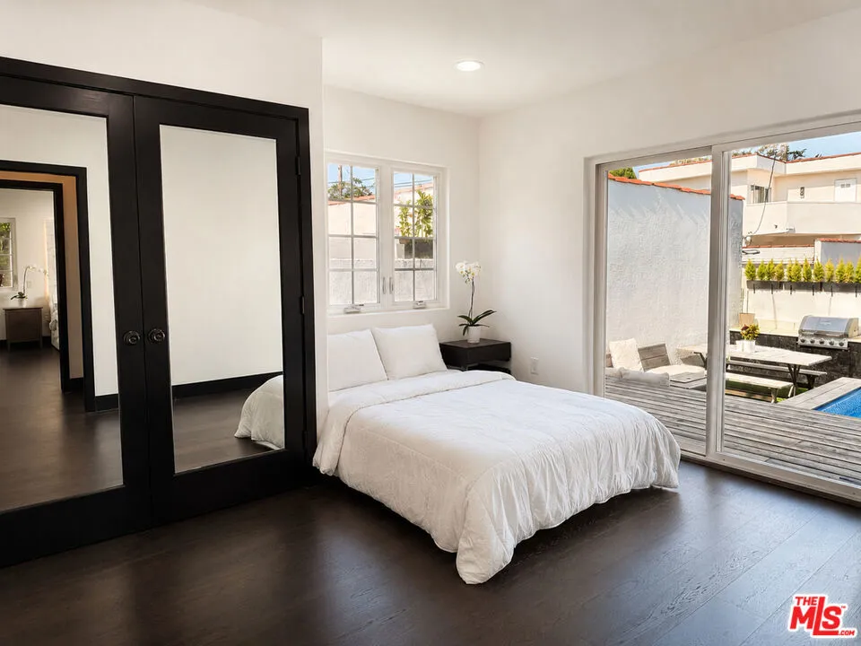442 S Wetherly Drive Beverly Hills, CA 90211