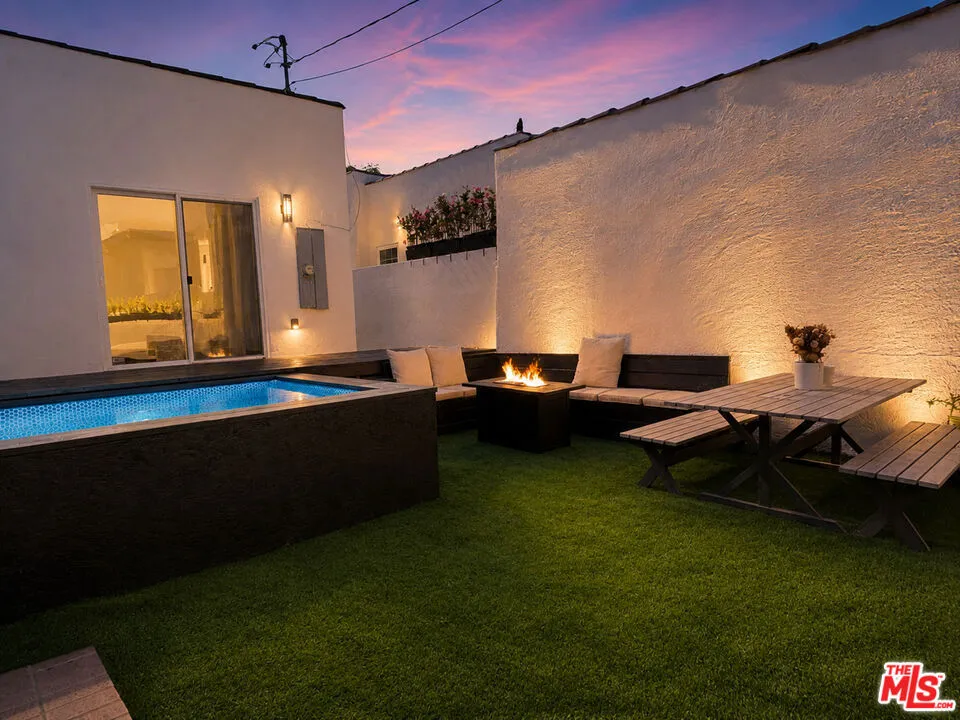 442 S Wetherly Drive Beverly Hills, CA 90211