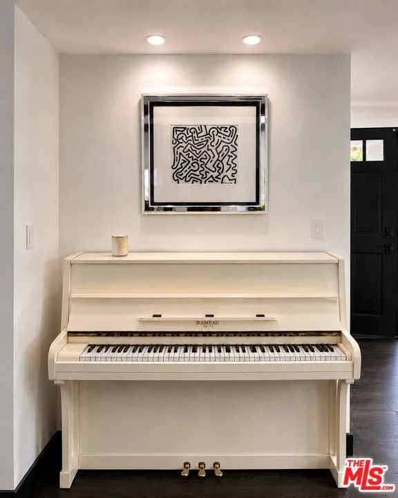 442 S Wetherly Drive Beverly Hills, CA 90211
