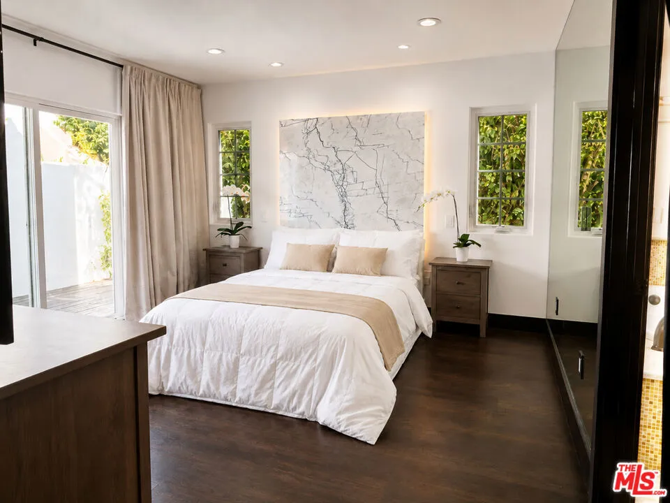 442 S Wetherly Drive Beverly Hills, CA 90211