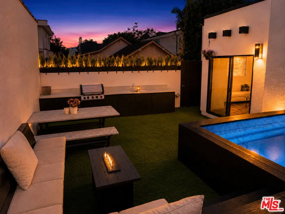 442 S Wetherly Drive Beverly Hills, CA 90211