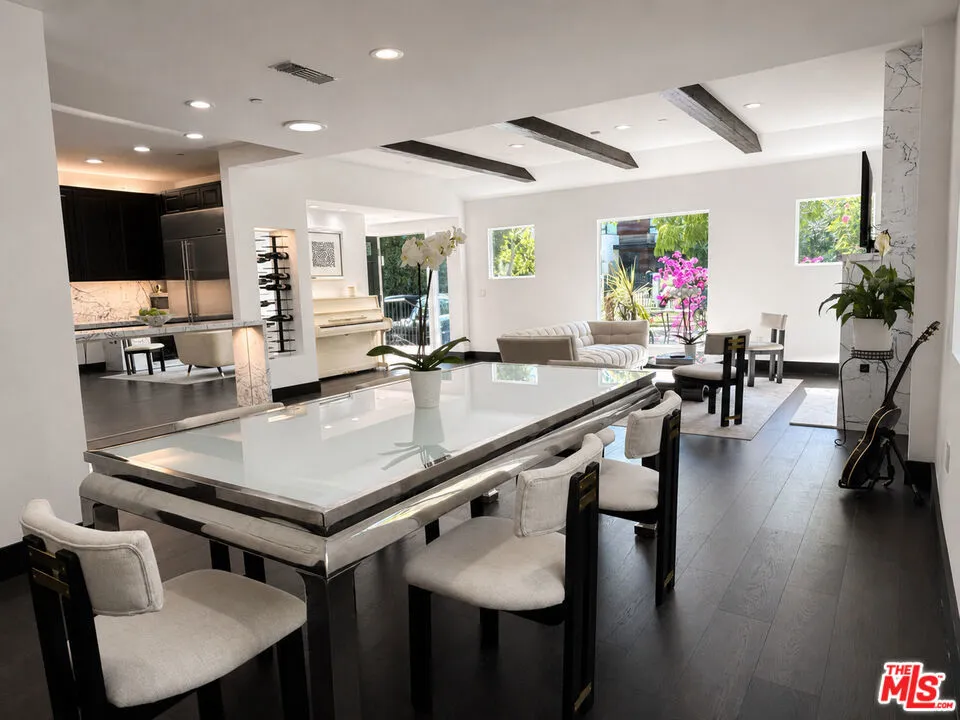 442 S Wetherly Drive Beverly Hills, CA 90211