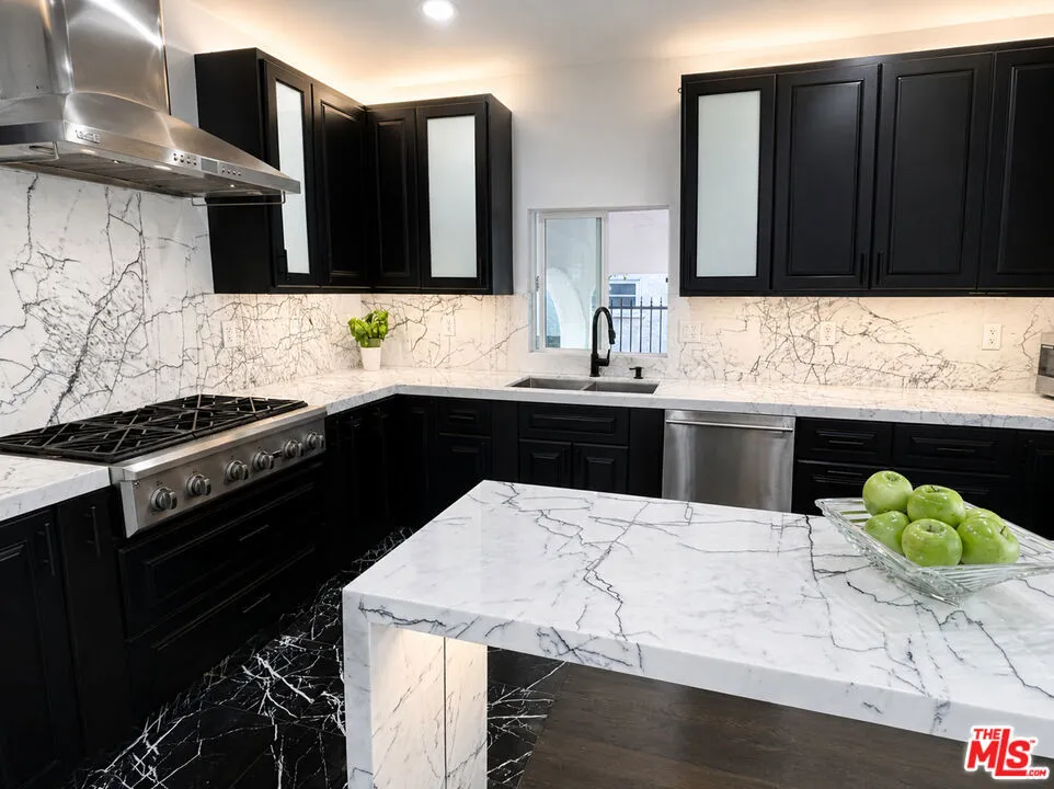 442 S Wetherly Drive Beverly Hills, CA 90211