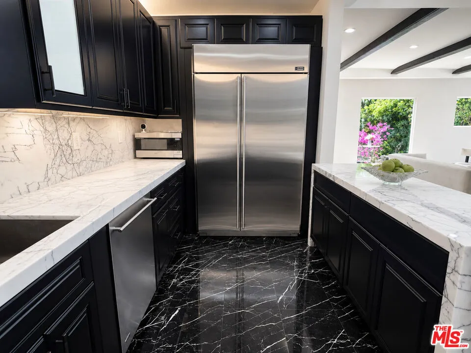 442 S Wetherly Drive Beverly Hills, CA 90211