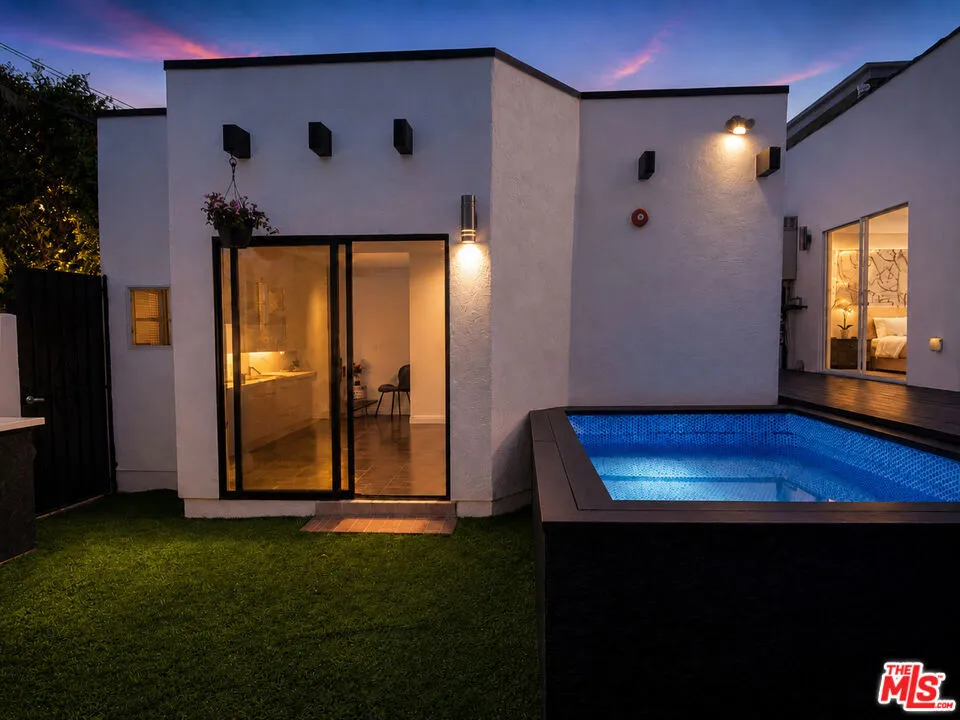 442 S Wetherly Drive Beverly Hills, CA 90211