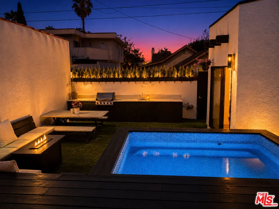 442 S Wetherly Drive Beverly Hills, CA 90211