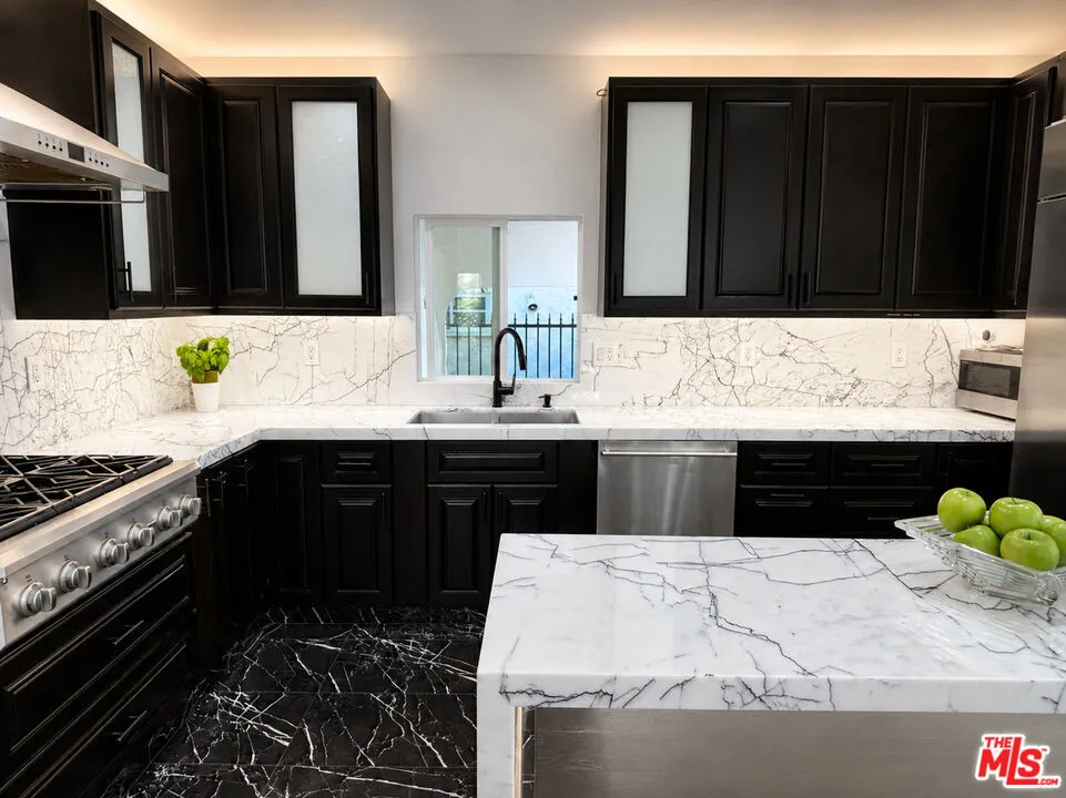 442 S Wetherly Drive Beverly Hills, CA 90211