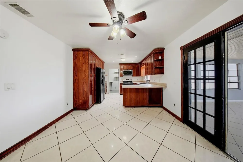 5020 PINE STREET Seffner, FL 33584