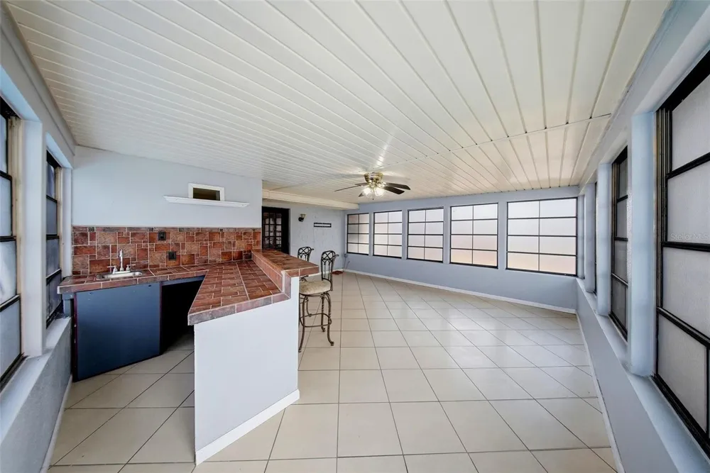 5020 PINE STREET Seffner, FL 33584