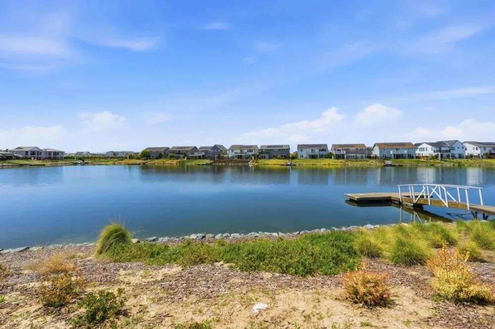 16141 Riverton Avenue Lathrop, CA 95330