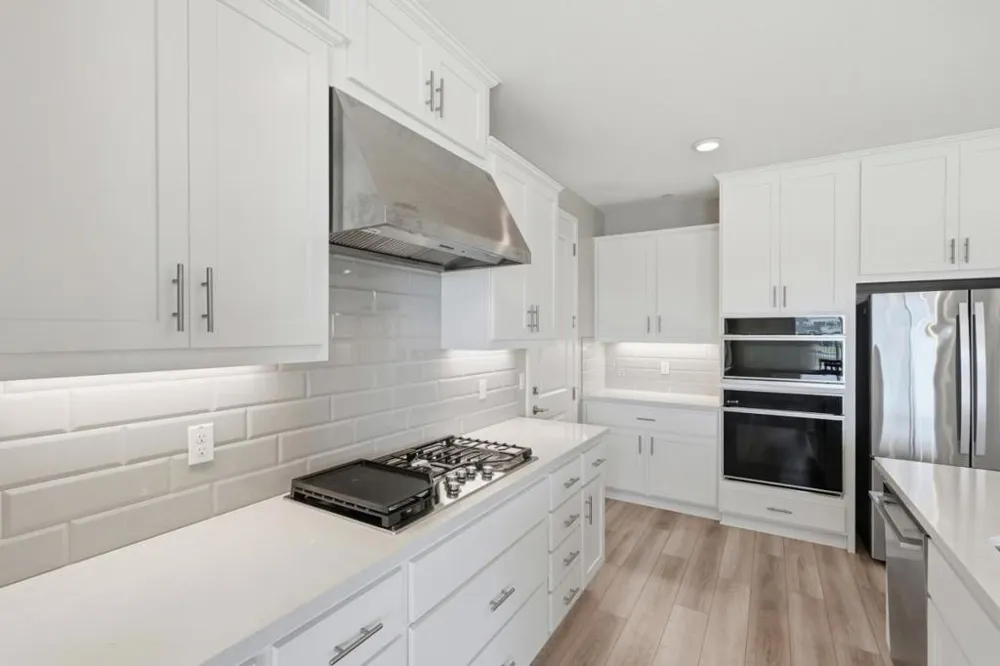 16141 Riverton Avenue Lathrop, CA 95330