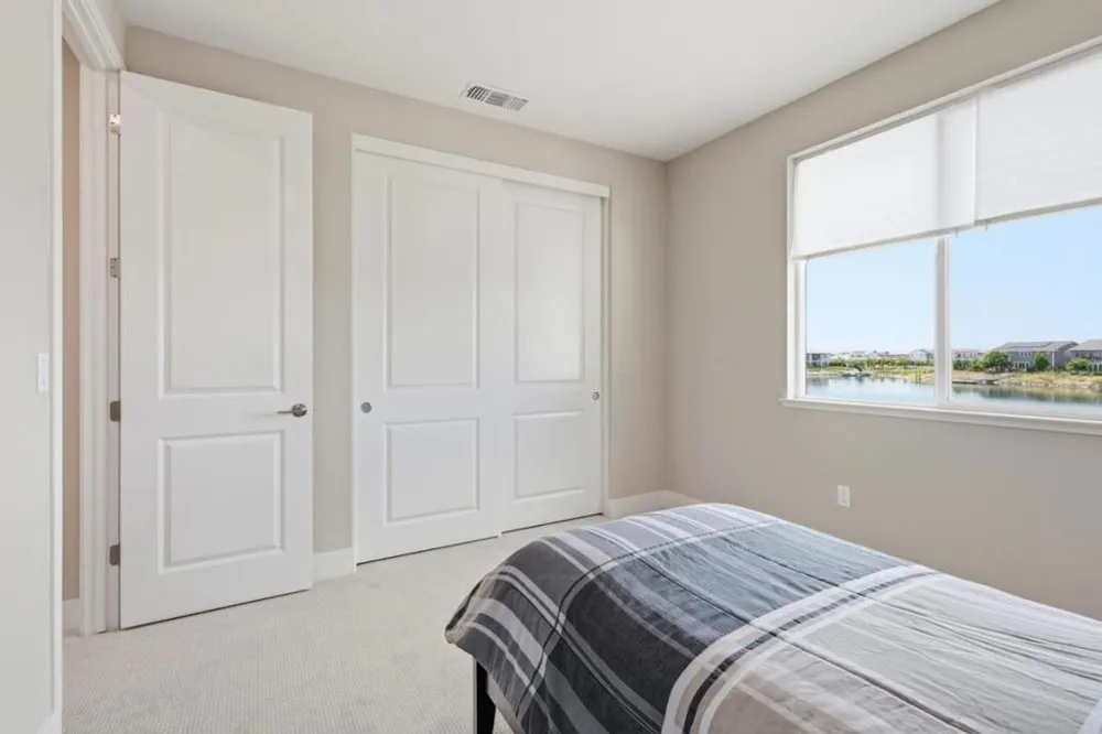 16141 Riverton Avenue Lathrop, CA 95330
