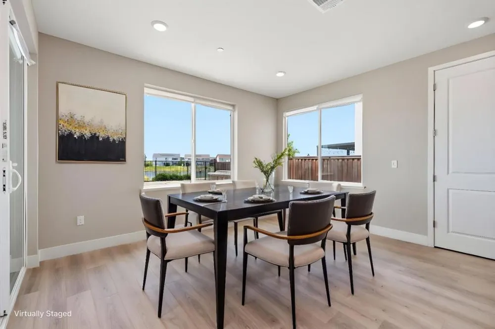 16141 Riverton Avenue Lathrop, CA 95330