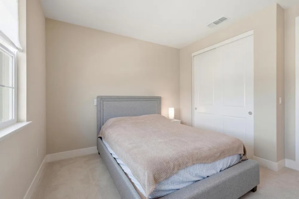 16141 Riverton Avenue Lathrop, CA 95330