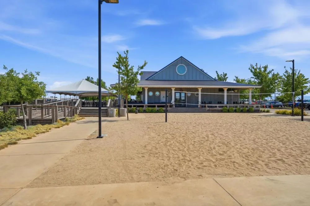 16141 Riverton Avenue Lathrop, CA 95330