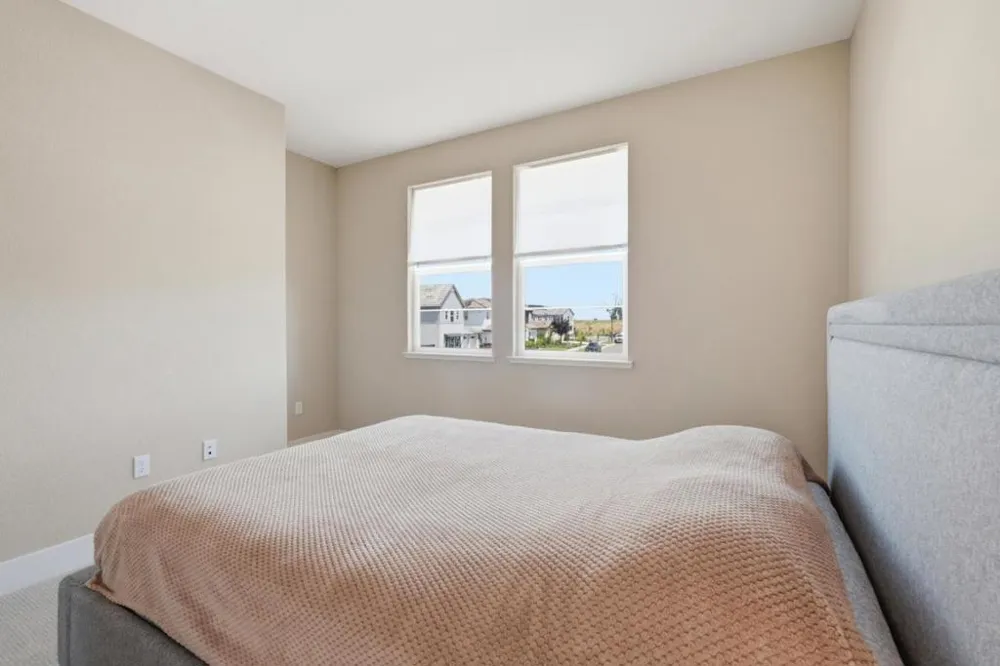 16141 Riverton Avenue Lathrop, CA 95330