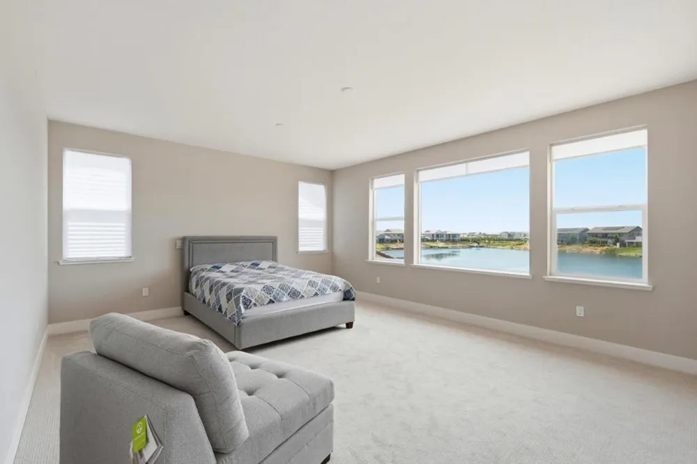 16141 Riverton Avenue Lathrop, CA 95330