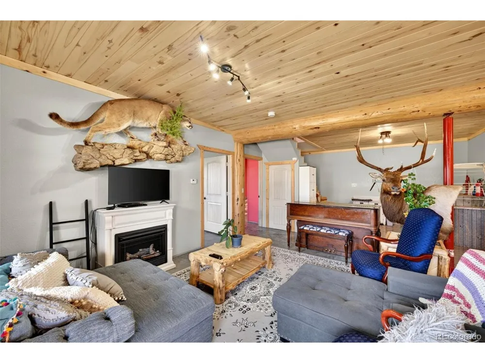 3069 Sangre Drive Westcliffe, CO 81252