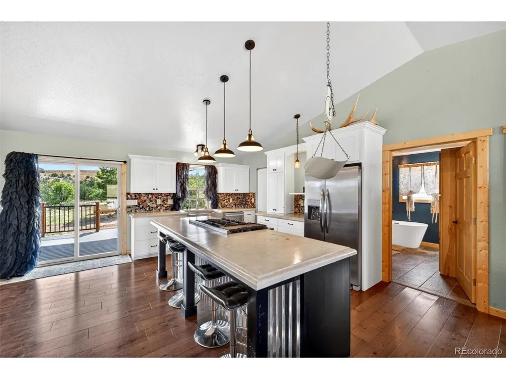 3069 Sangre Drive Westcliffe, CO 81252