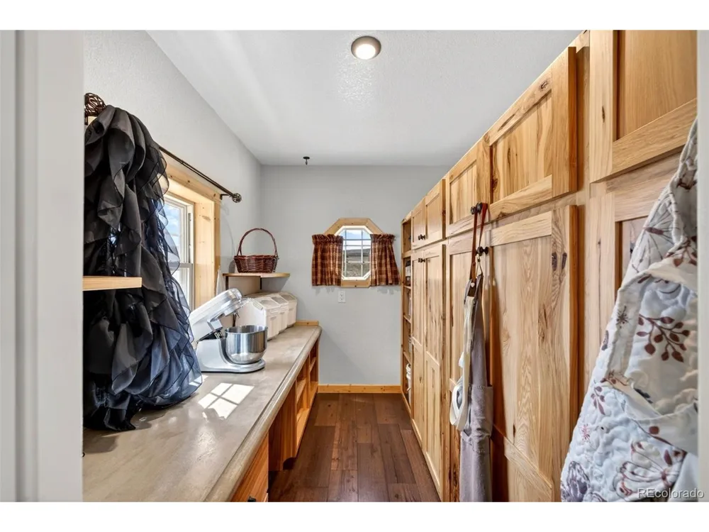 3069 Sangre Drive Westcliffe, CO 81252