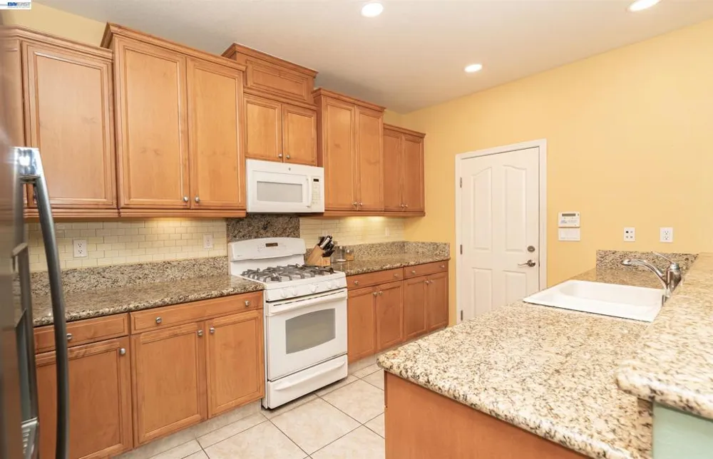 172 W Erics Way Mountain House, CA 95391