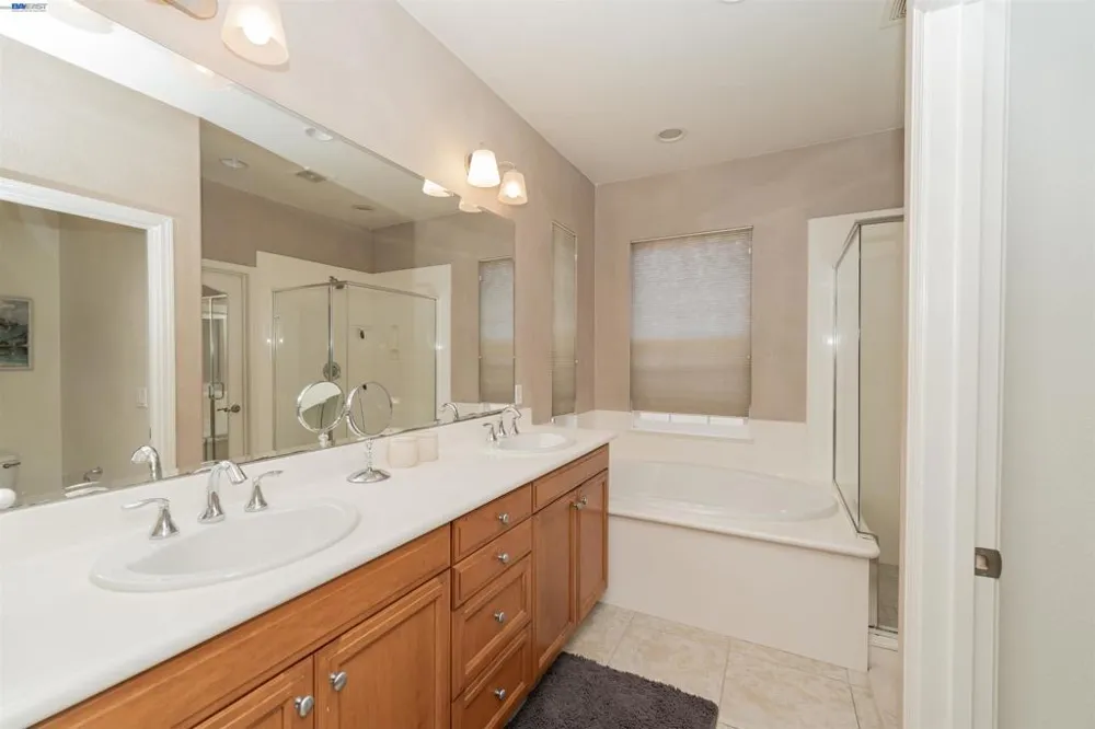 172 W Erics Way Mountain House, CA 95391