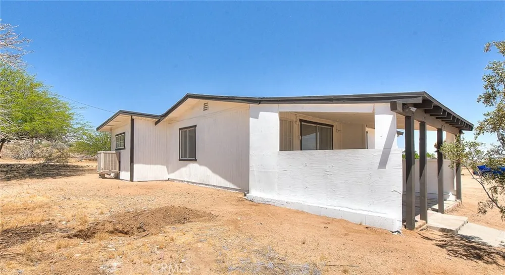 55525 Ornelas Lane Landers, CA 92285