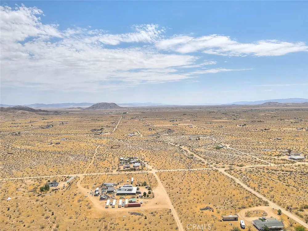 55525 Ornelas Lane Landers, CA 92285