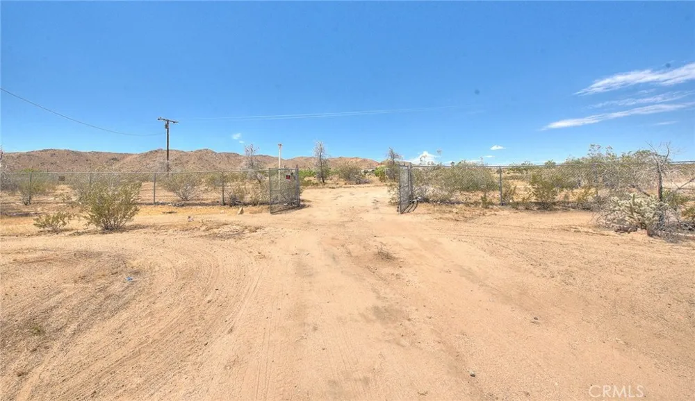 55525 Ornelas Lane Landers, CA 92285