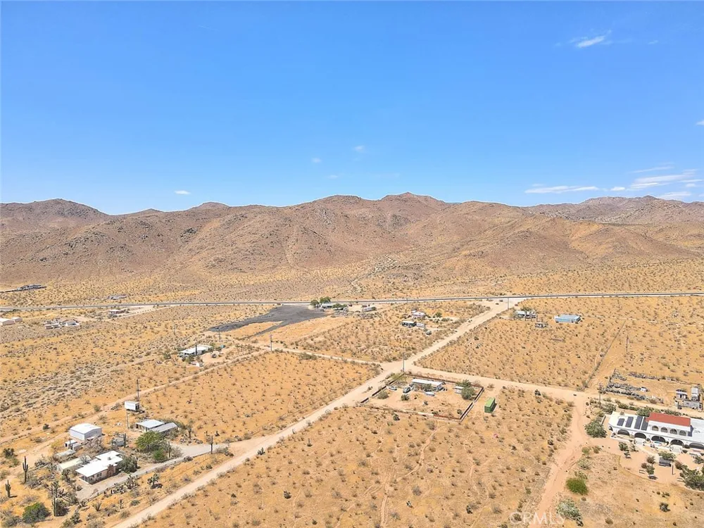 55525 Ornelas Lane Landers, CA 92285