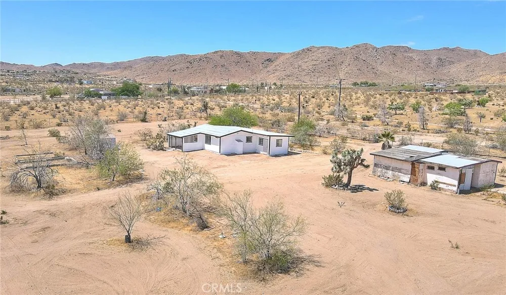 55525 Ornelas Lane Landers, CA 92285