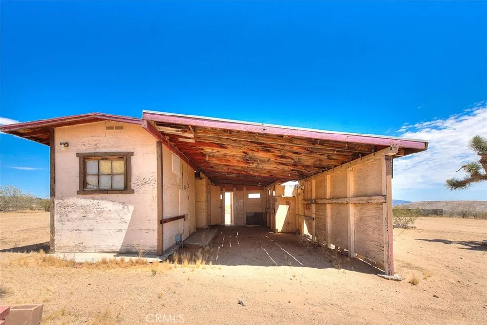 55525 Ornelas Lane Landers, CA 92285