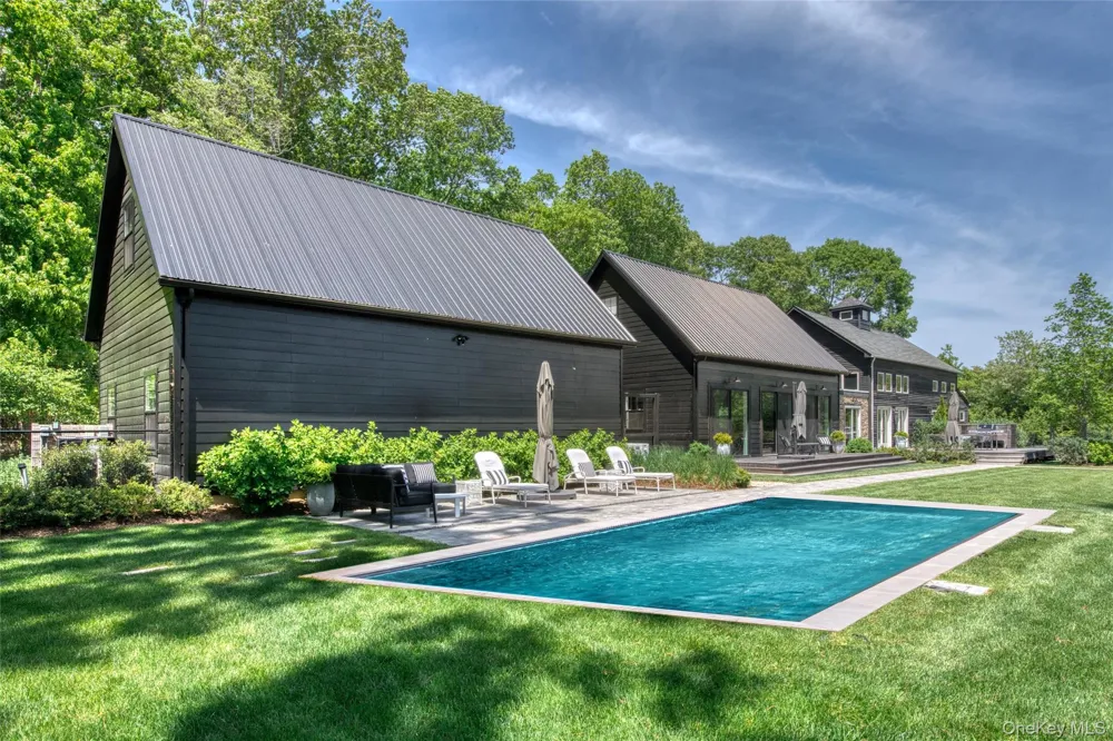 745 Golfview Court East Marion, NY 11939