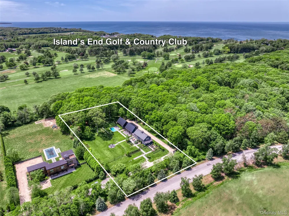 745 Golfview Court East Marion, NY 11939