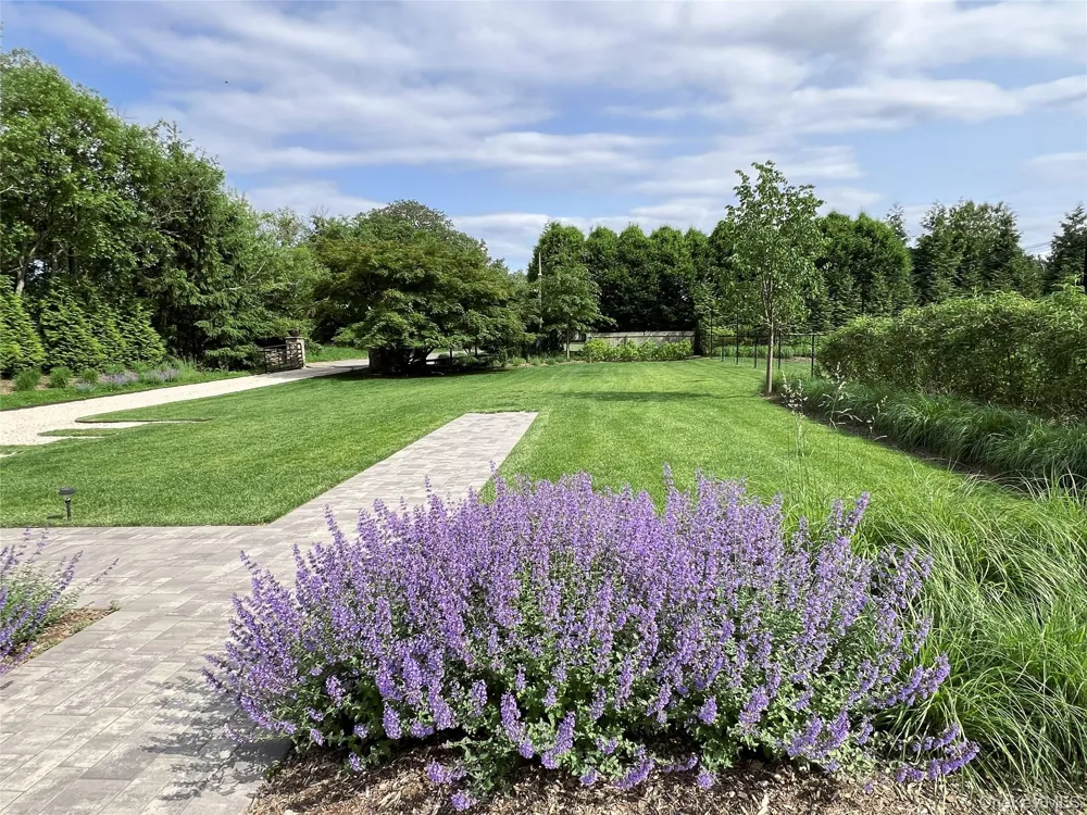 745 Golfview Court East Marion, NY 11939