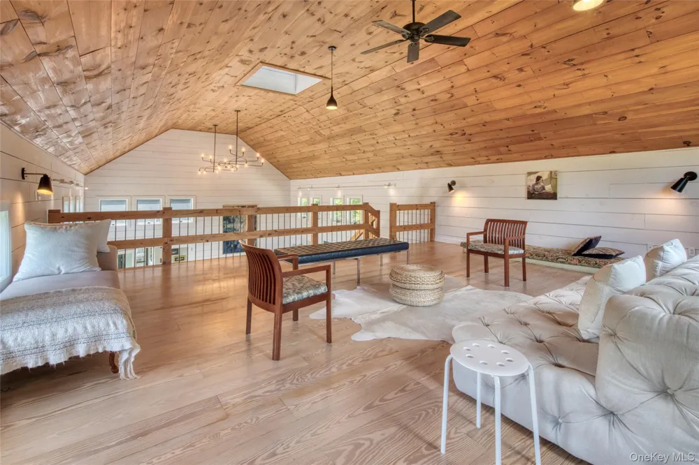 745 Golfview Court East Marion, NY 11939